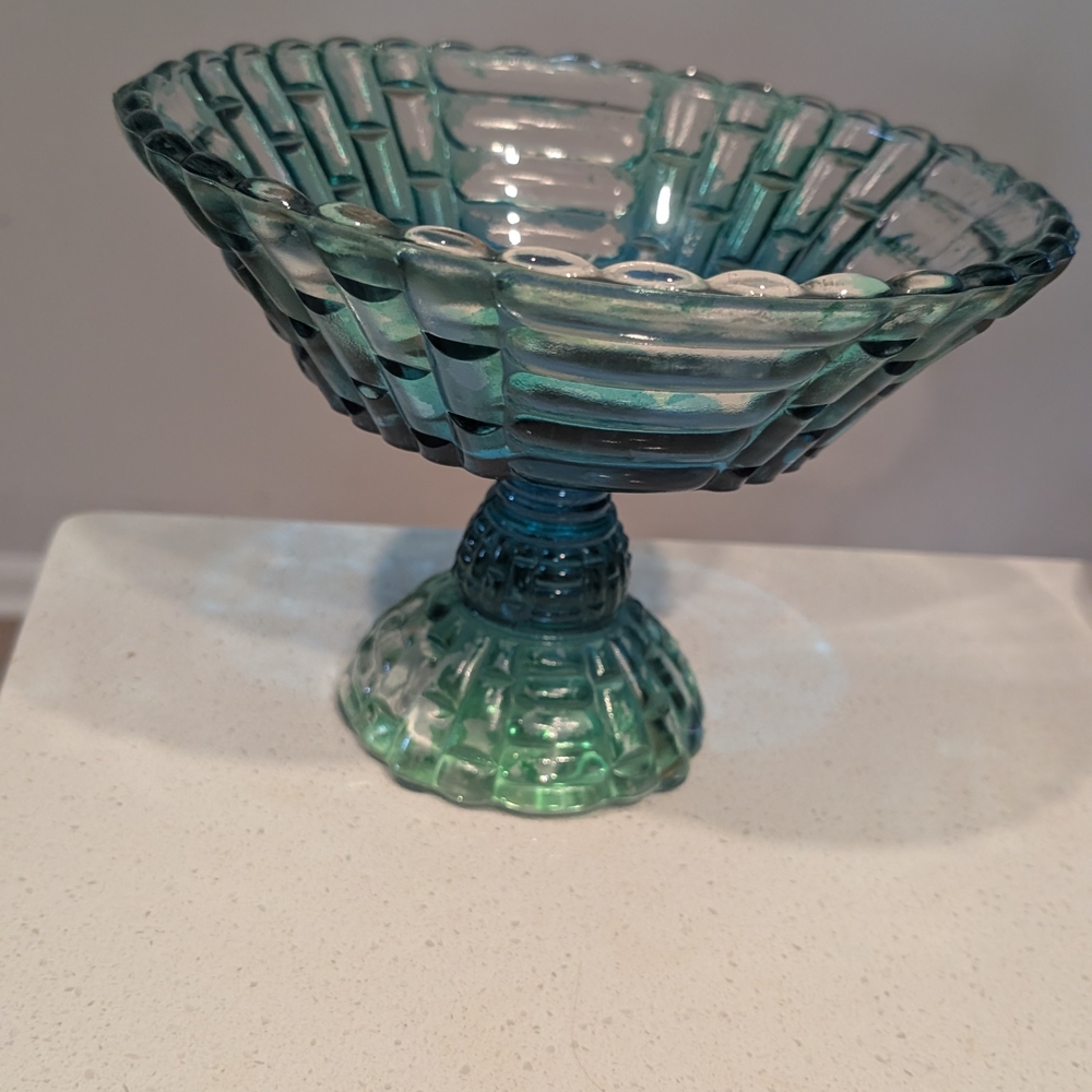 Vintage Jeannette Glass Co Basket